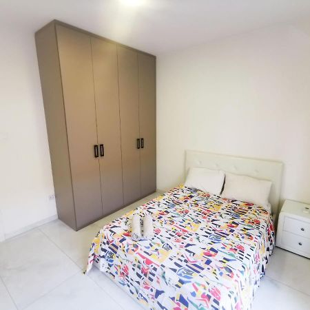 לרנקה The White Pearl Apartment מראה חיצוני תמונה